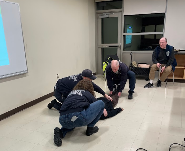 Members from WVAC Help Train Students in the Wilton CERT Basic Training Course on Disaster Medical Operations gallery image 8